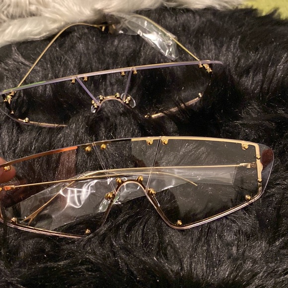 Clear shades - Picture 3 of 3